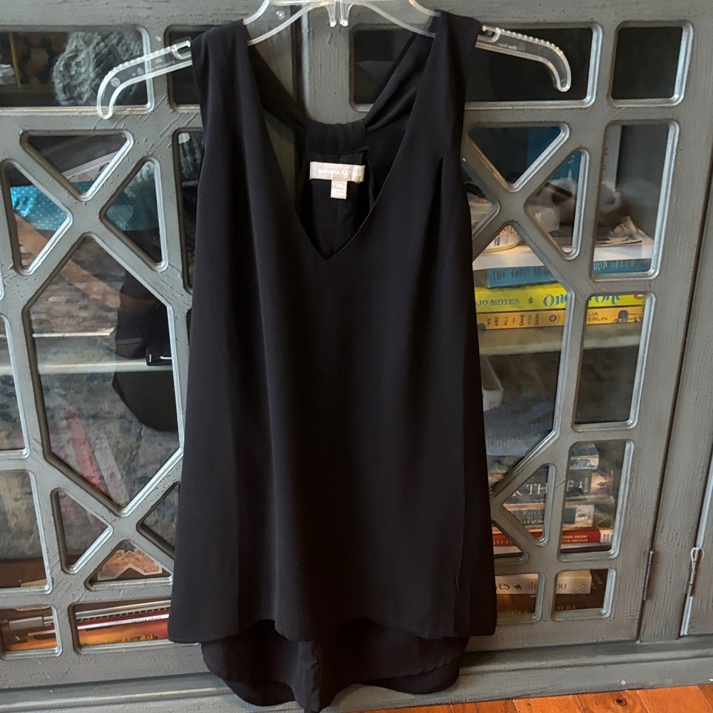 Banana Republic Elegant Black V-Neck Top